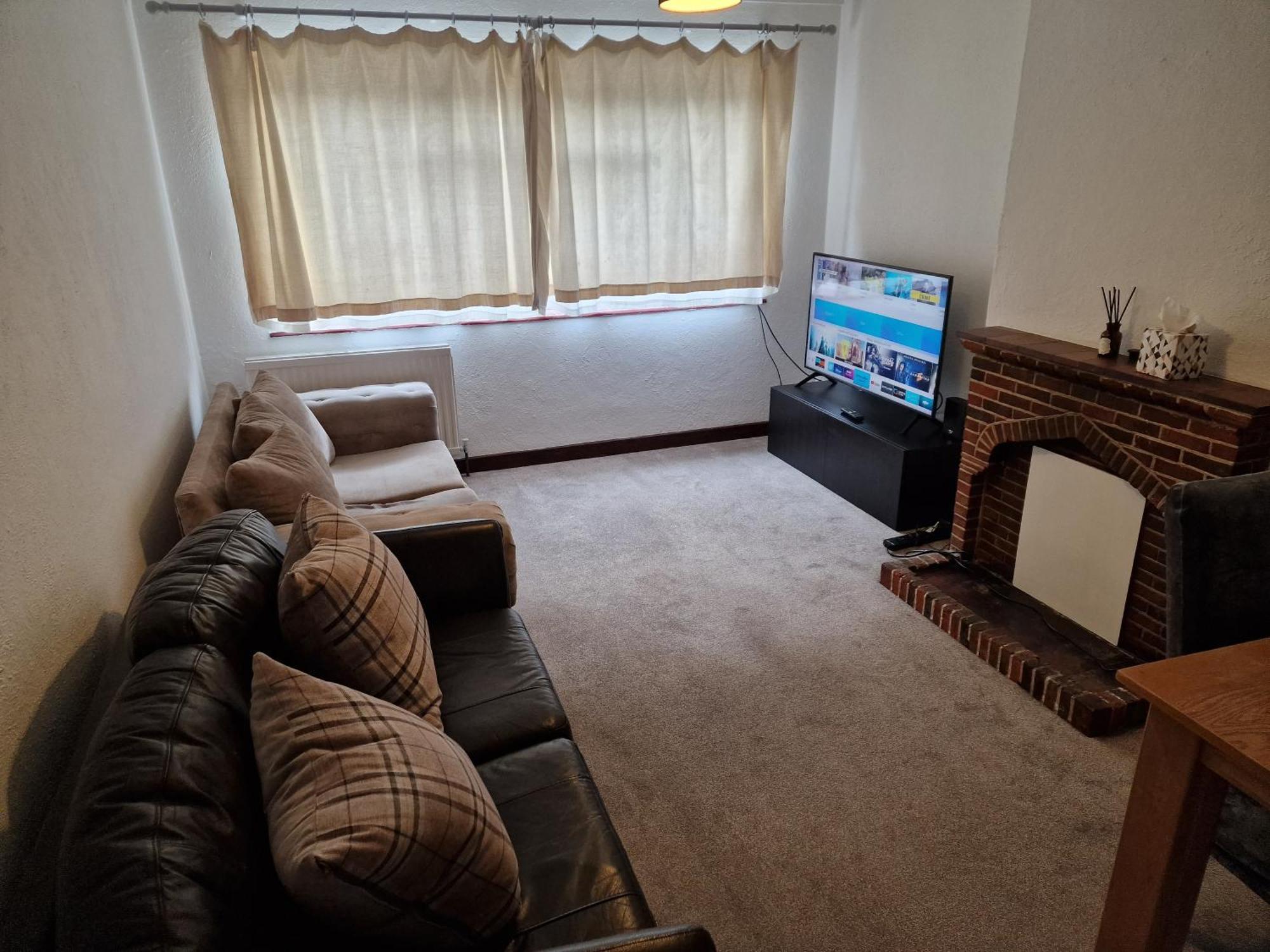 Millmead Apartment In Central Guildford With Parking Esterno foto